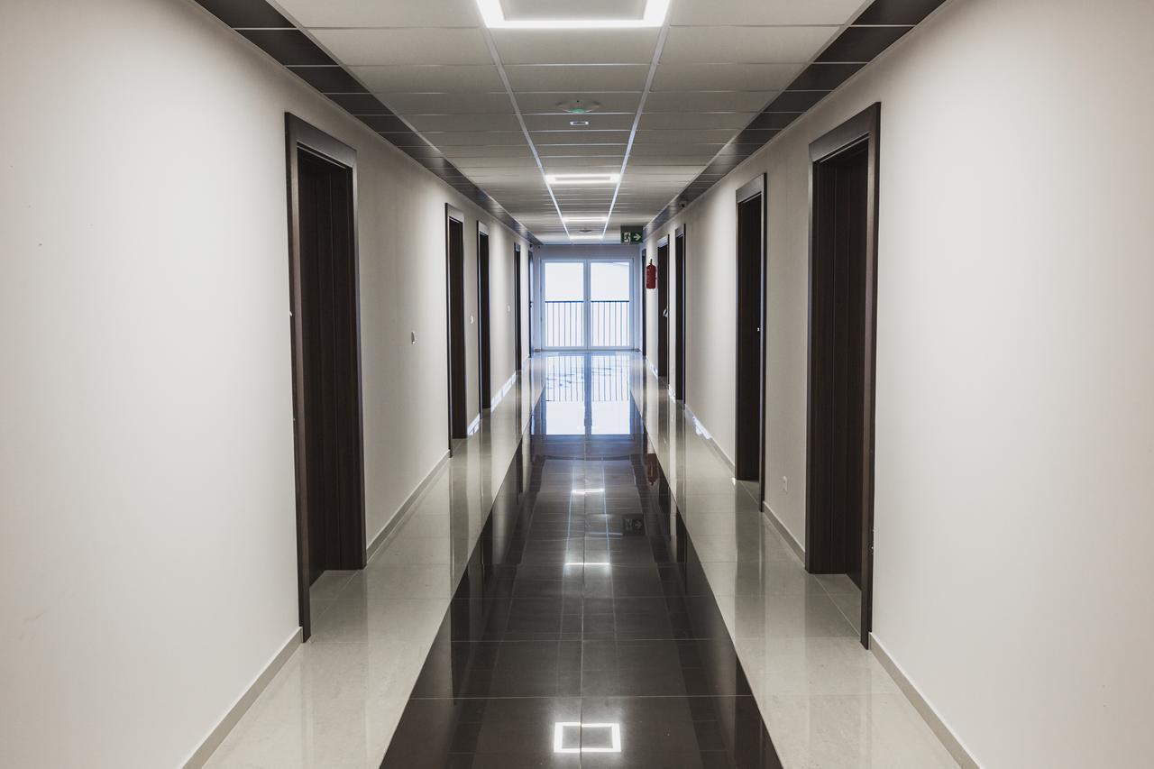 Czarno Na Bialym Hotel Krakow Ngoại thất bức ảnh