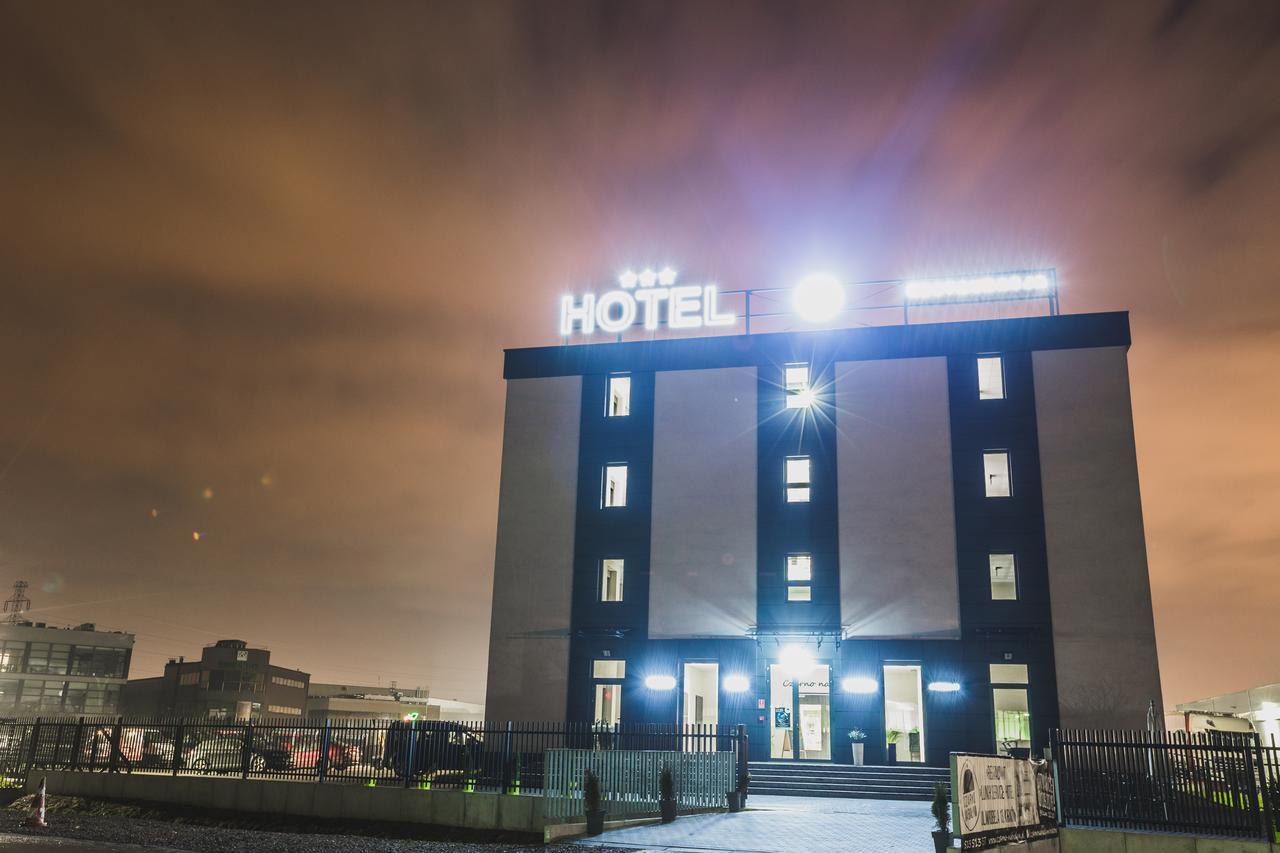 Czarno Na Bialym Hotel Krakow Ngoại thất bức ảnh